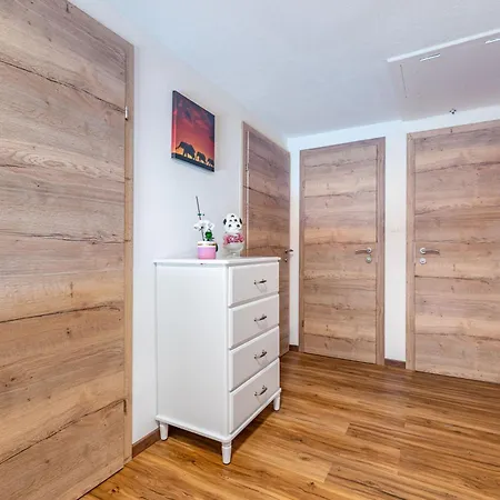 Haus Hilda By Interhome Nyaraló