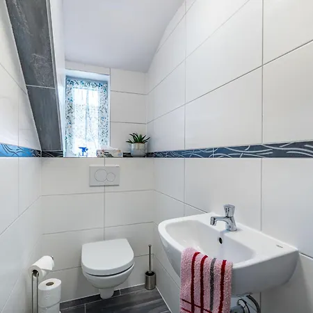 Haus Hilda By Interhome Reichenau (Feldkirchen)